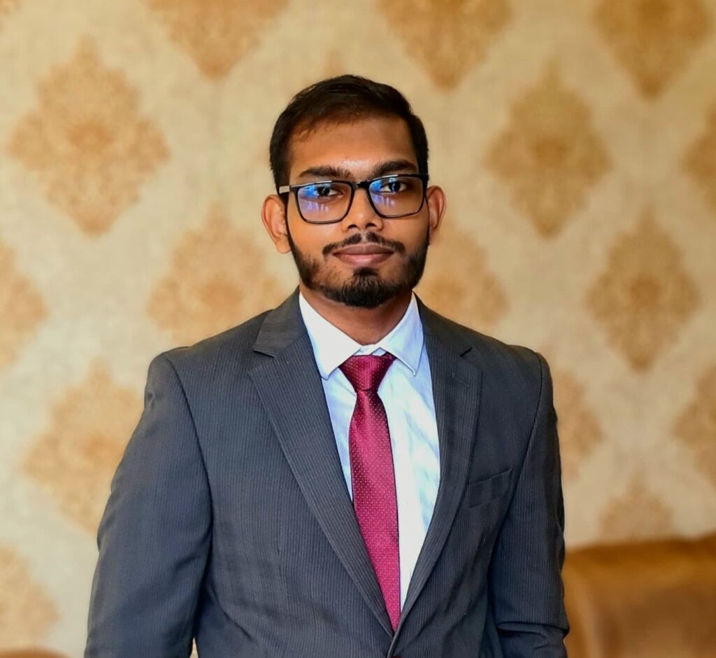 An image of Januth Liyanage. The author of the website.